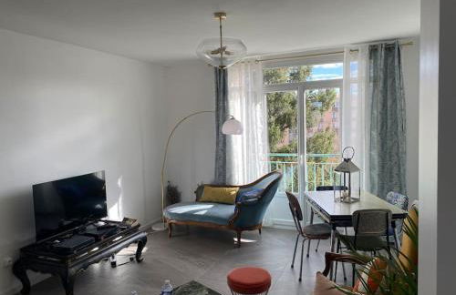 T3 Lyon 8 parc parilly-Eurexpo -9min en voiture-garage privé - Foto 10