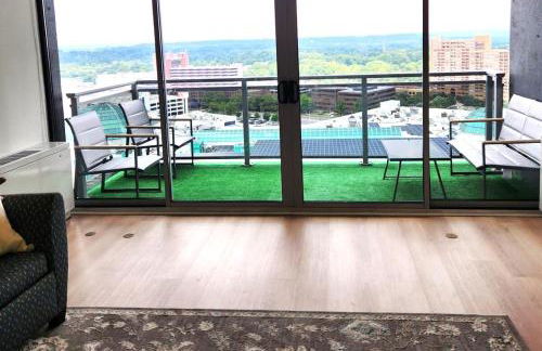 Cozy Penthouse at Towson City View - Foto 34