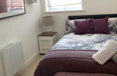 City Centre Chester Waterways Apartment - Photo 15