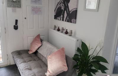 Hidden Treasure-Netflix and Wi-Fi-Basement flat - Foto 9