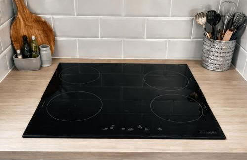 Beachfront Studio Direct Sea Views Air Conditioning Compact Coastal Crib - Foto 18