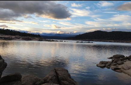 GREDOS RURALRUT cerca del CASTAÑAR de El Tiemblo, Reserva Natural VALLE DE IRUELAS, alojamiento acogedor con cabina hidromasaje, chimenea eléctrica, calefacción, wifi, cocina - Photo 59