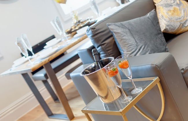 80 by Elite - Photo 30