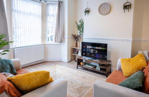 Newly Furnished Cosy 3 bed 20mins from City Center - Foto 1