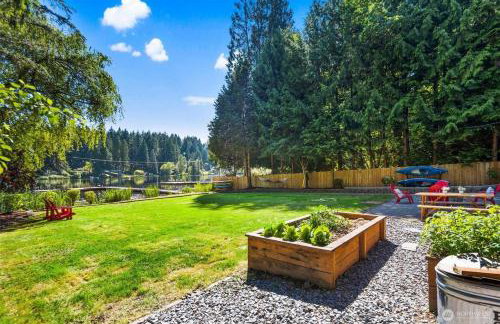 Cozy & Rustic Lakefront Escape for Families - Foto 9