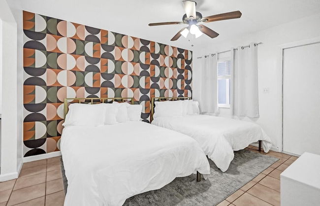 Cozy Beachfront Retreat Near Marina & Dining - Foto 14