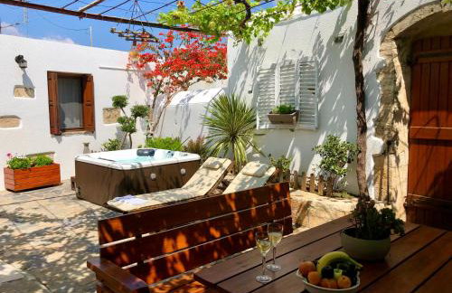 Avli Traditional Home with Private Jacuzzi - Foto 10