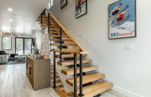 New Luxury 4BR /3BA Obsidian Reserve #110 – Hot Tub, 2-Car Garage, Pool Table, Mount Views! - Foto 38