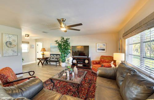 Waterfront Home w/ Boat Dock & Bar in N Fort Myers - Foto 4