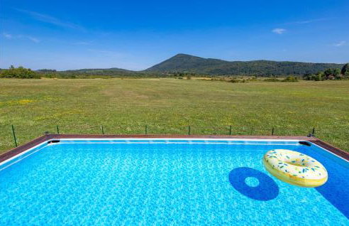 2 Bedroom Beautiful Home In Plaski - Photo 10