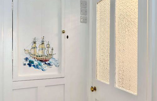 Quaint Cosy Cottage Mousehole - Photo 32