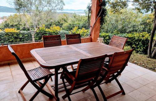 Boutique Apartment no 24 with Sea View and large Pool - Photo 13