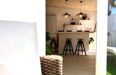 Apartment in villa - RELAXING POOL-FRONT, PRIVATE TERRACE & POOL ACCESS, SOUTH TENERIFE - Foto 15