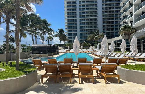 Luxe 2BR 2.5BA Ocean View Condo in Amrit Resort - Foto 58