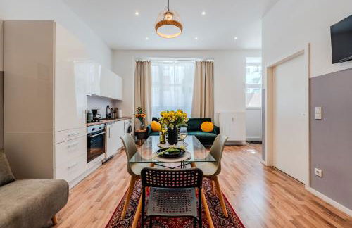 Spacious, central 3 room flat with gym & play area - Foto 2