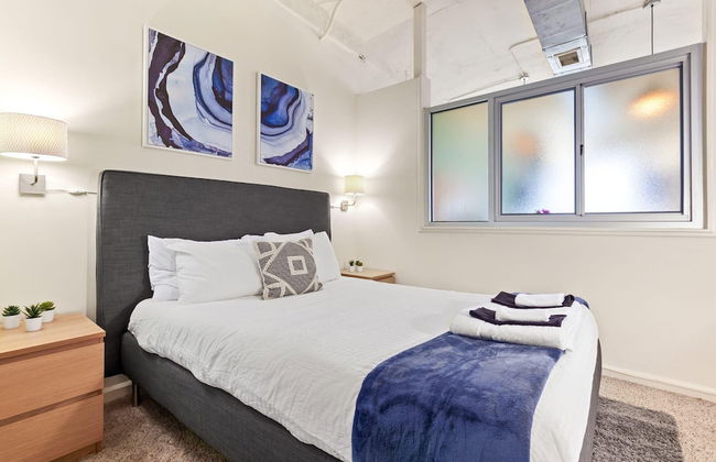 City Center Apartment, Walk Everywhere, Wifi - Photo 12