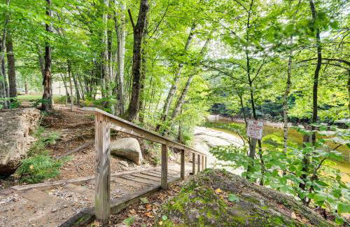 Riverfront Lincoln Condo with Patio and Pool Access! - Foto 33