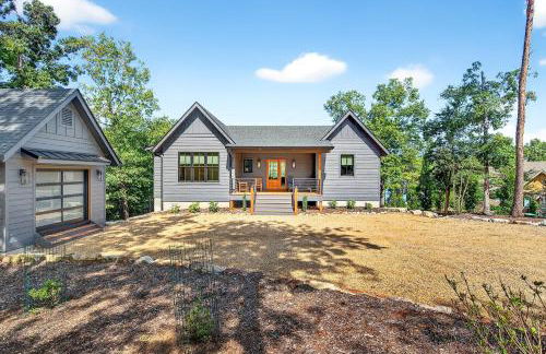 Dockside of the Moon - Photo 7