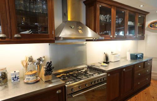 Swimming Pool Bedroom at Casa dos Macieis, Camino Santiago direct access & Optional Agritourism - Foto 55