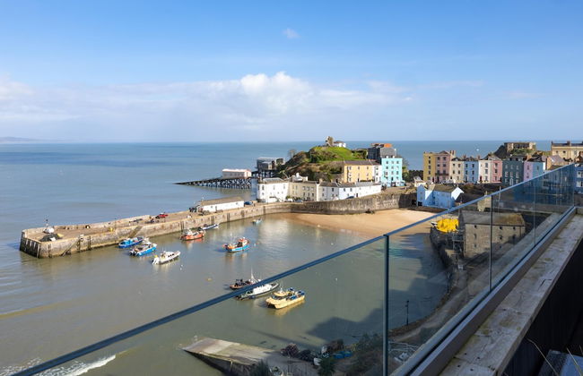 Royal Victoria Court 11 - Sea and Harbour Views - Photo 22