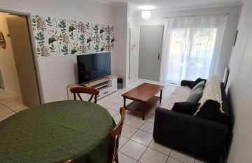 T2 55m² tout confort avec jardin. Cuisine et équipements neufs. Wifi TV parking - Photo 26