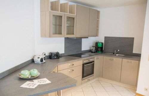 Schöne 2-Raum-Wohnung im Zentrum Waltershausens - Foto 4