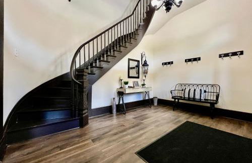 Newly Renovated Historic mansion ☆ 8 Bedrooms - Foto 37