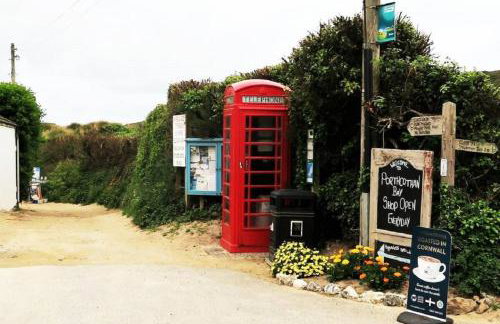 Seagulls Porthcothan Bay Cottage - Foto 17