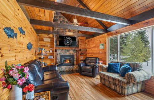 Bass Bay Getaway | Lakefront Family Cottage - Foto 7