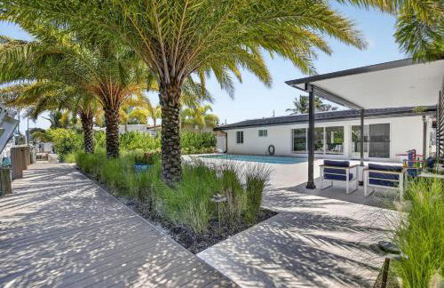 Waterfront Oasis with Private Pool - Foto 5