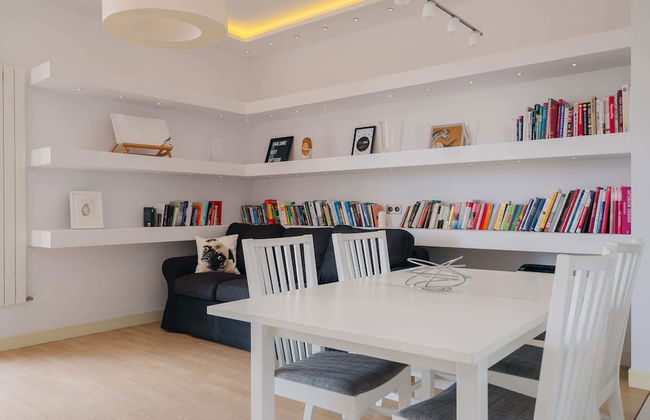 Modern Apartment Across the Ponds - Foto 9