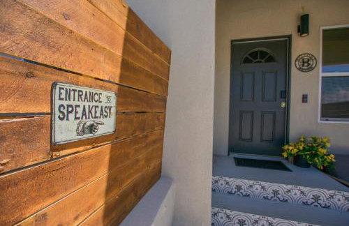 Speakeasy Suite at ArnoTriplex-Close to Downtown-Pet Friendly! - Foto 2