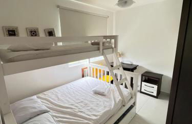 Apto Jurerê 2 quartos 400m da Praia - Foto 30