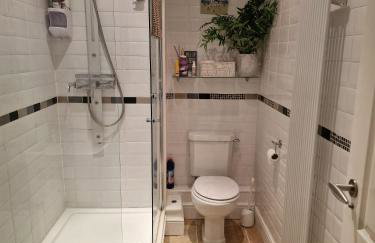 Unique seafront 2 bedroom 2 bathroom apartment - Foto 16