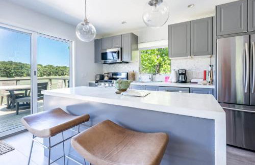 Newly Renovated Waterfront Cottage - Foto 27