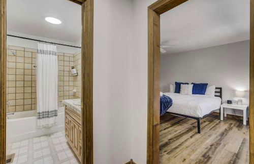 Rustic Outlaw Secluded Escape with Stunning Views - Foto 30