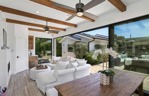 Private Wading Pool Home with Patio - Foto 23