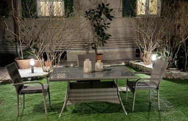 Lucy's Flowers - Photo 16