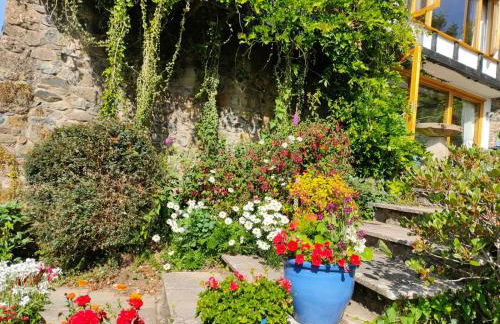 Stunning house, fenced garden, and outdoor dining! - Foto 37