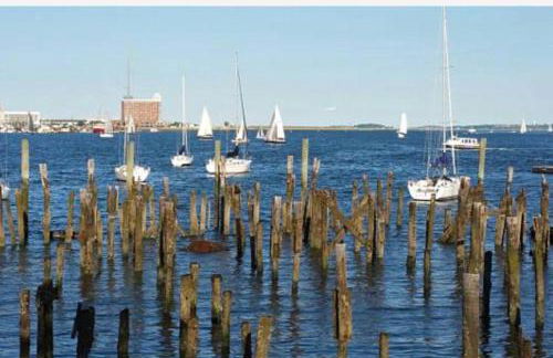Boston Harbor views Modern north end condo FREE PARKING! - Foto 49