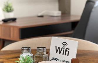 2BR Apartment in DT with Parking - Foto 33