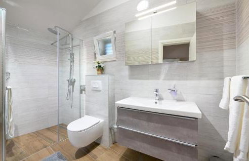 Stunning Home In Sestanovac - Photo 25