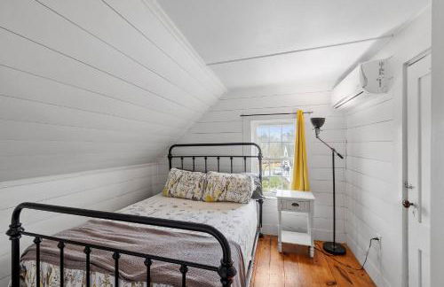 Charming Kennebunk Cape - Walk to Dock Square! - Foto 21