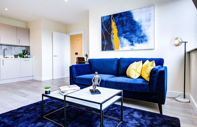 Charming 2-bed Apartment in Cheam, Sutton - Foto 8