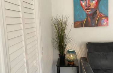 Chic Bungalow Apartment steps from Armature Works & Downtown Riverwalk - Foto 47