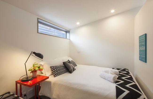 22 Hallenstein Apartments by Staysouth - Photo 4