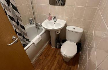 Spacious City Centre 2-Bedroom Apartment by StaySavvy Accommodation - Foto 51