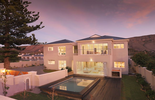 269 on Main - Photo 1