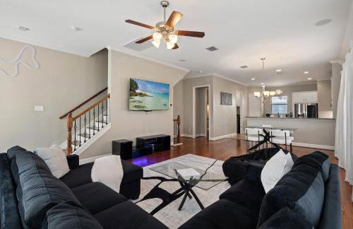 3 BD Townhome w Rooftop Terrace w Free Parking - Foto 15