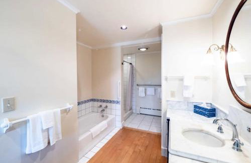 Berkshire Vacation Rentals: Renovated Five Bedrooms In Historic Williamstown - Foto 27